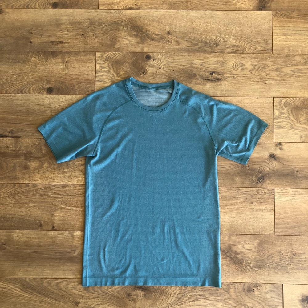 Lululemon T-Shirt